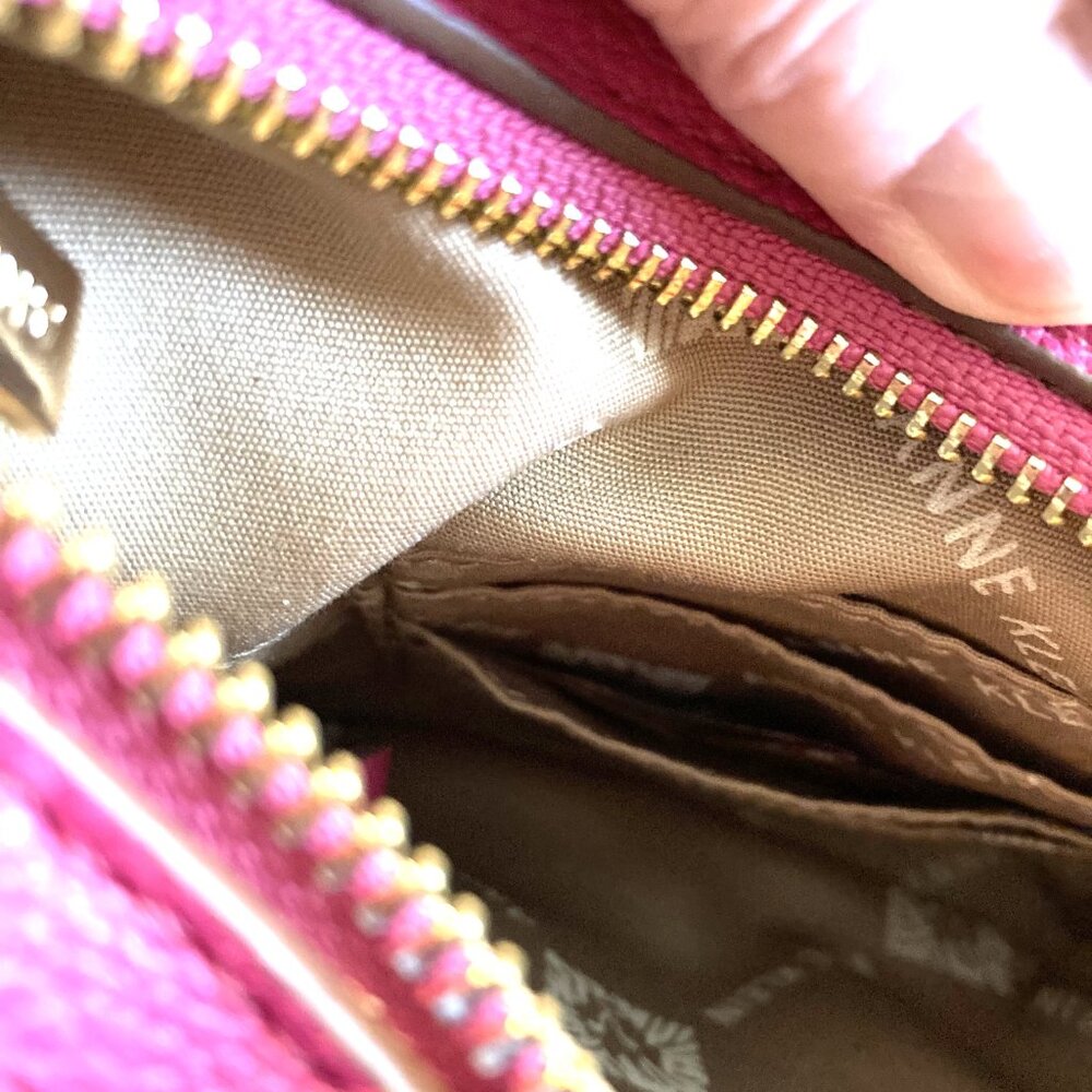 Ann Klein Crossbody/Shoulder Vibrant Pink Bag with Matching Coin Purse - Picture 11 of 12